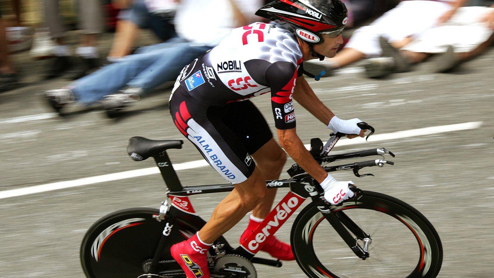 瓜亚基尔城新援亮相仪式成喜剧盛宴，基图·迪亚斯点燃全城欢笑